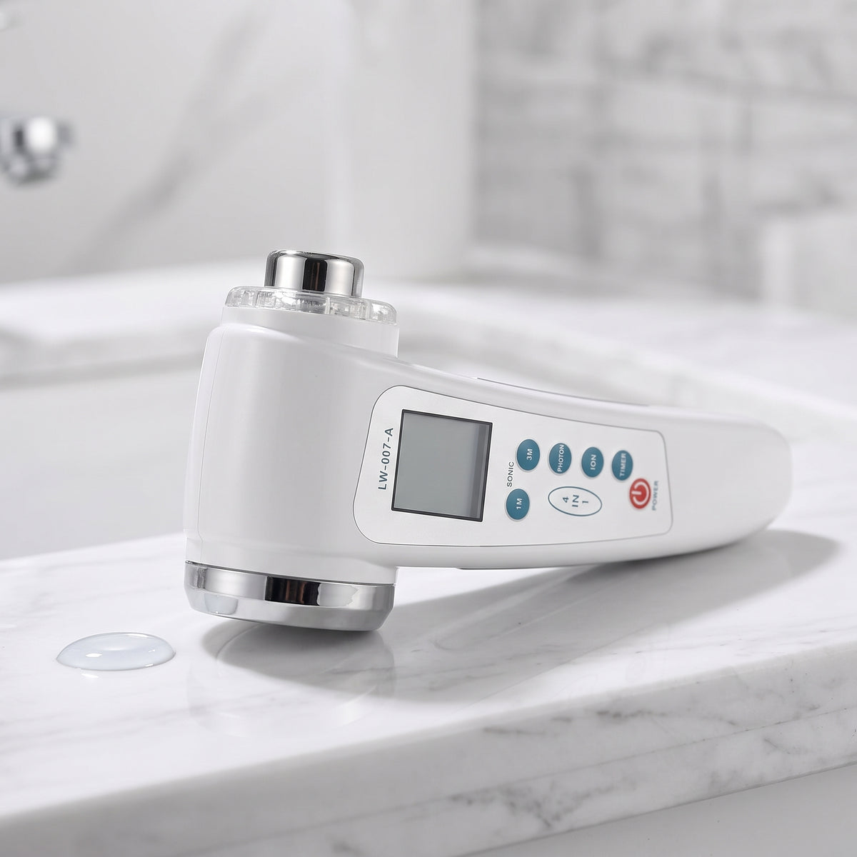 detail: A new photorealistic photograph, composed from scratch. The sleek, white instrument is resting horizontally on a smooth, white marble vanity surface. A single drop of water glistens near one of the metal heads. The background is a soft, clean blur of a bright, modern minimalist bathroom. Overhead, bright, even light illuminates the scene, casting subtle, soft shadows beneath the product, highlighting its form. Shot from a slightly low, macro angle with a 100mm macro lens, at a very shallow f/1.8 de…
